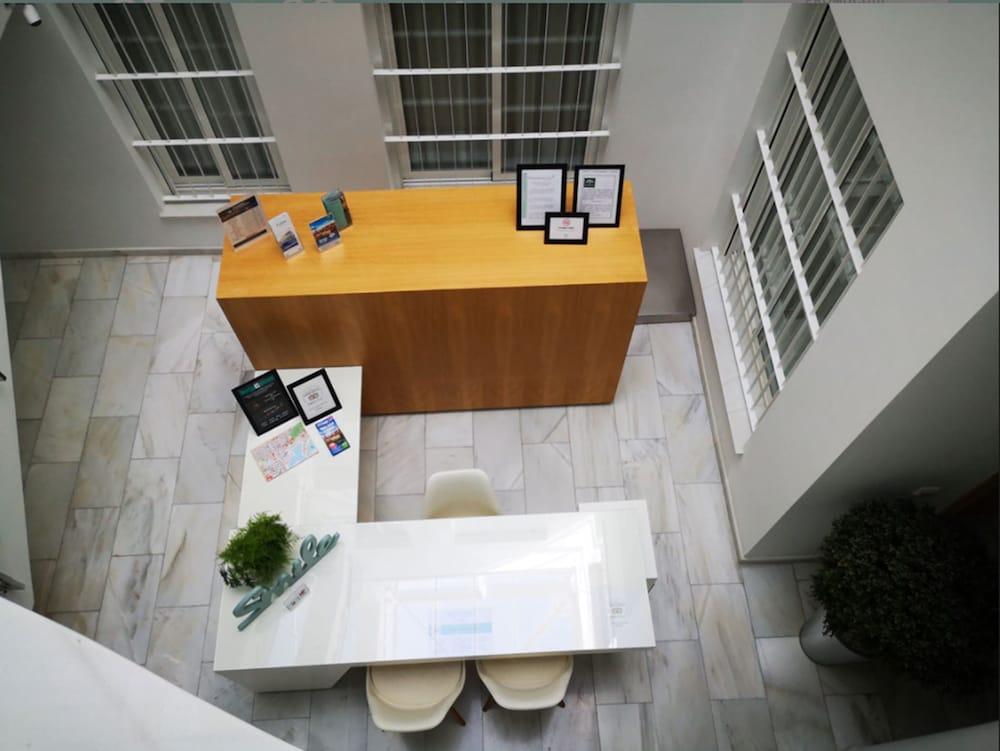 Suites Del Pintor Málaga Extérieur photo