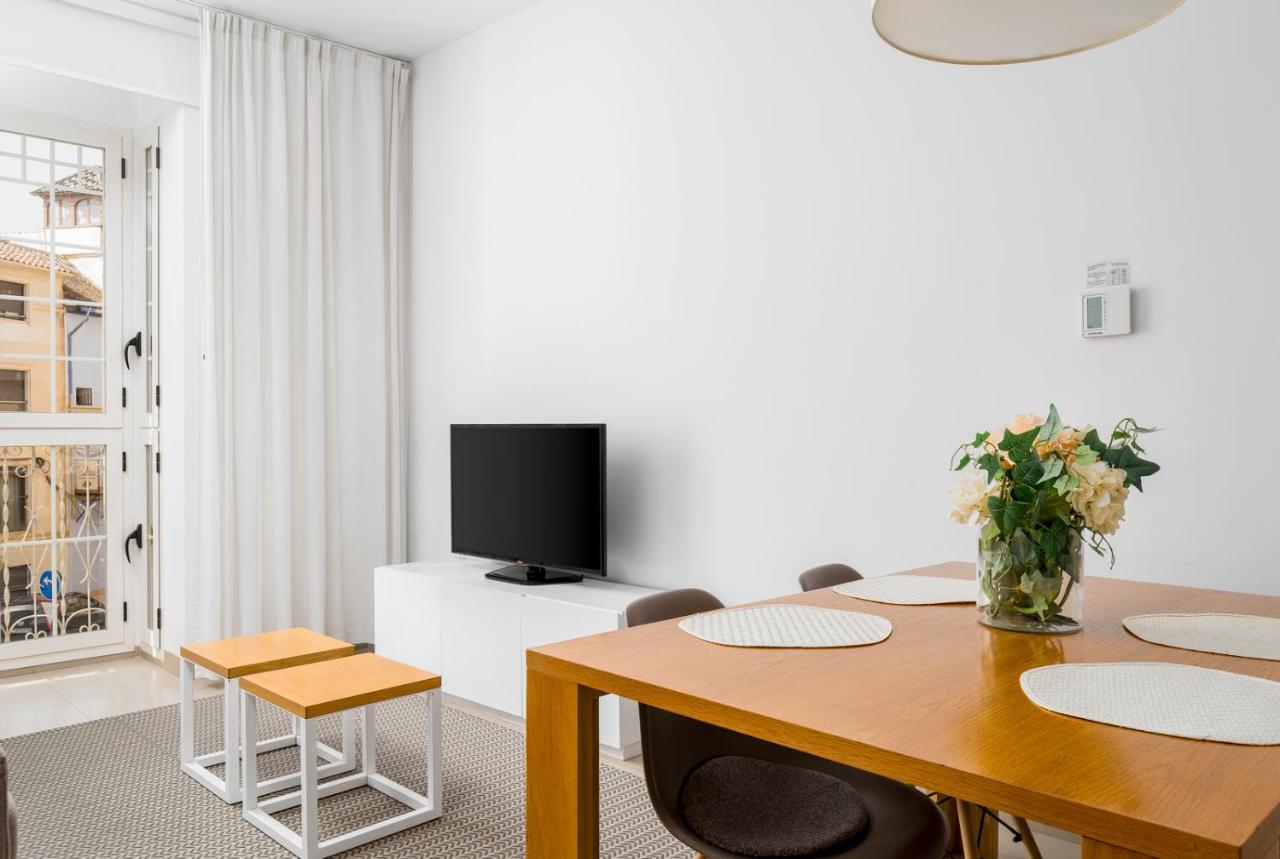 Suites Del Pintor Málaga Extérieur photo