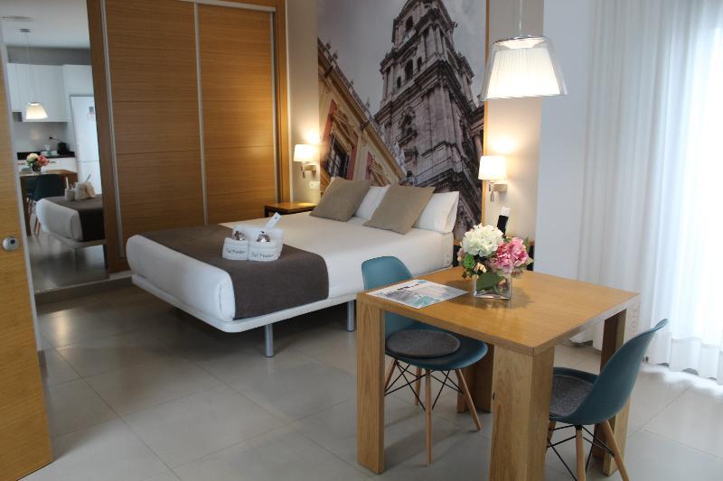 Suites Del Pintor Málaga Extérieur photo